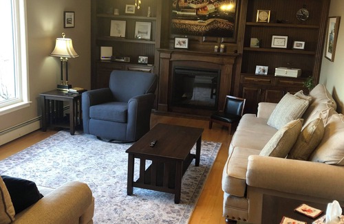 Digby House | 3-bedroom home in adorable Digby with WiFi, AC. Enjoy your stay