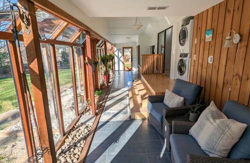 Clarksburg House | 3-bedroom house in wonderful Clarksburg, Town of Blue Mountains, with AC, WiFi