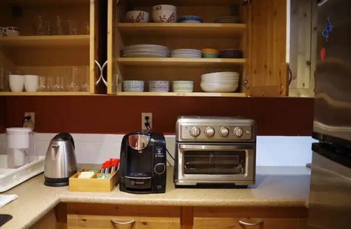 North Vancouver House | 3-Bedroom Large Cozy Private Basement in heart of North Vancouver
