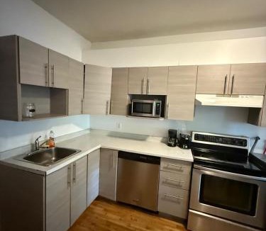 Verdun Apartment | 3 bedrooms apartment on 6eme ave Verdun