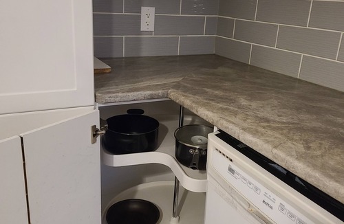 East Kildonan House | 3 bedrooms apartment with 2.5 washroom in a quiet area