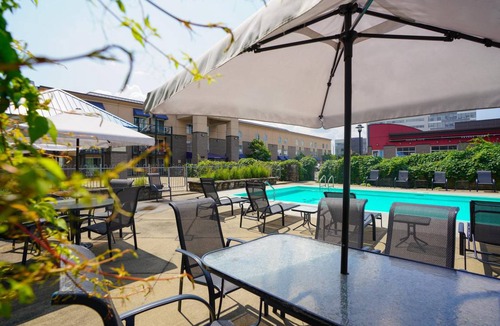 Sainte-Foy-Sillery-Cap-Rouge Hotel | 30 m² Hotel ∙ 5 guests