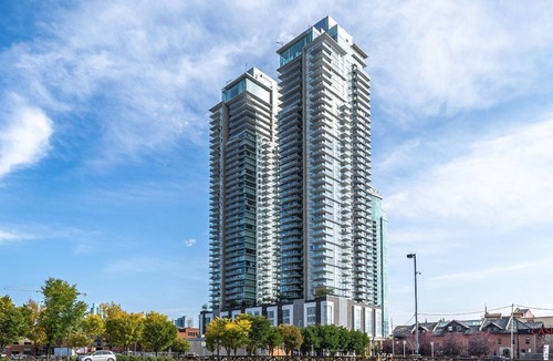 Victoria Park House | 300 Ft in the Sky! Stampede | 2BDR | PRKG