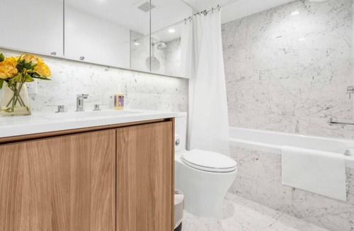 Southeast False Creek Condo | {30Days+} Scorpio Palace - 2 BDR 1 BATH @ Olympic Village