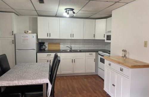 Jasper Apartment | 316 Patricia Street Accommodation