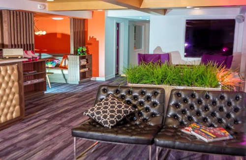 Kelowna Central Business District Hotel | 32 m² Hotel ∙ 127 guests