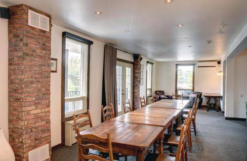 Mont-Tremblant Village Hotel | 33 m² Hotel ∙ 10 guests