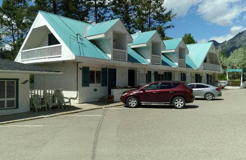 East Kootenay Hotel | 34 m² Motel ∙ 2 bedrooms ∙ 23 guests