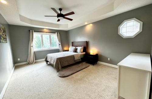 Brampton House | 3500 SqFt - Modern and Comfort - 4 BDRM Getaway - Relax - Unwind - Explore - Near Airport & Toronto Downtown