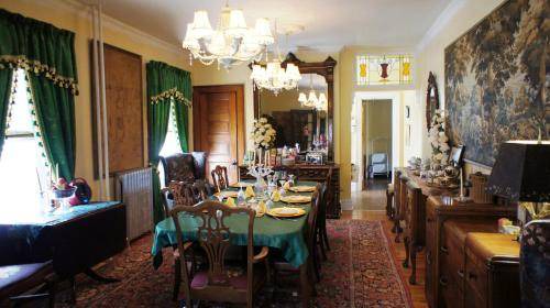 Niagara Falls Bed & Breakfast | 37 m² Bed and breakfast ∙ 2 guests