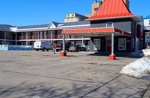 Niagara Falls Hotel | 37 m² Motel ∙ 11 guests