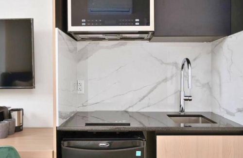 Gay Village Apartment | 37 m² Serviced apartment ∙ 4 guests