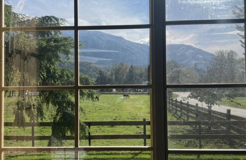 Popkum House | 3bed, Chilliwack Farm house with stunning mountain views