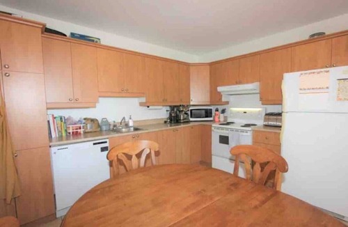 Bellerive Apartment | 4,5 tout inclus, au côté d’un parc, fleuve et bus!