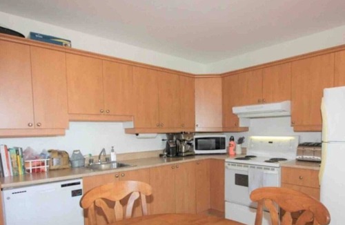 Bellerive Apartment | 4,5 tout inclus, au côté d’un parc, fleuve et bus!