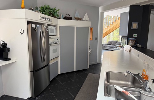 Middle River House | 4 Bed (Sleeps 8) persons Vacation Rental with cottage, private dock and beach.