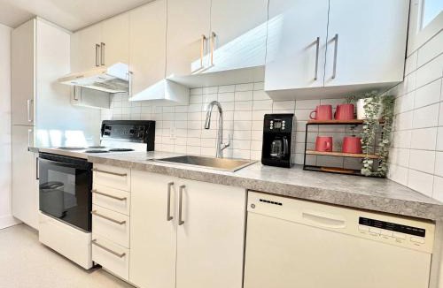 Saint-Sacrement Apartment | 4 Grandes Chambres Centre-Ville