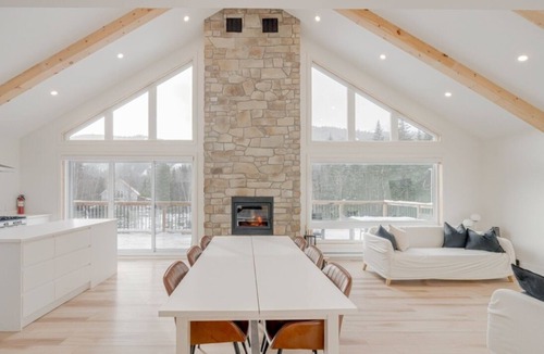Saint-Raymond Ski Chalet | 4-season cottage at the gateway to the Bras-du-Nord Valley in Saint-Raymond