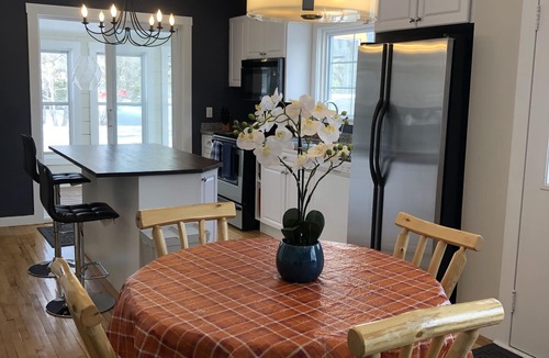 St. Andrews Cottage | 4 Season Family Cottage in Matlock, MB. Close to Matlock Beach (Lake Winnipeg)