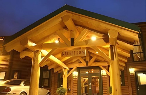 Jasper East Cabin | 42 m² Lodge ∙ 3 bedrooms ∙ 8 guests