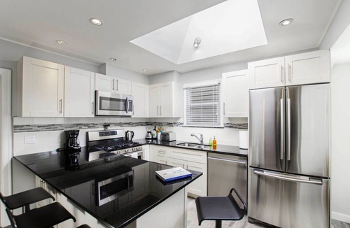 Riley Park-Little Mountain House | 438 west 21st · Beautiful 3 BDRM Newly Reno d Home Cambie Area