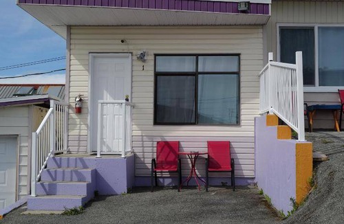 Powell River Hotel | 46 m² Motel ∙ 5 guests