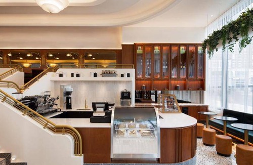 Quartier des Spectacles Hotel | 48 m² Hotel ∙ 4 guests