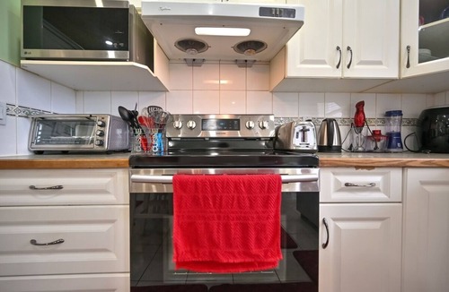 Calgary House | 48A Luxury Lake Home w/Massage Meditation Gym A/C