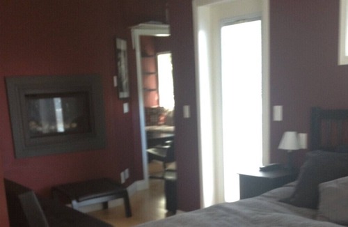 Esquimalt House | 4Bdr Suite Amazing decks, Mtn views and great location
