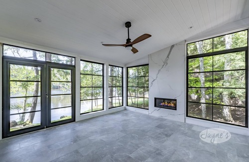 Minett Cottage | 4bed, 4bath, South exp, prestigious area of Royal Muskoka Island w/road access