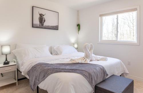 Niagara Falls House | 4bed25 Bathbrand Newniagara Fallssleeps15