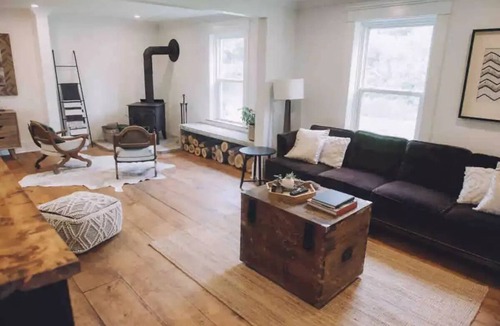 French River House | 5 bdrm Farmhouse. Close to the beach.