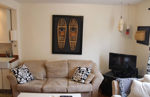 Downtown St. John's House | 5 bedroom, 4 bathroom, Jellybean Row House, sleeps 12, pet friendly