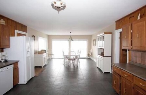 Honey Harbour House | 5 Bedroom Cottage on Georgian Bay - The Grisé