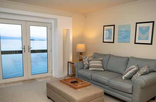 Regional District of Nanaimo House | 5 Bedroom Luxury Oceanfront Vacation Home