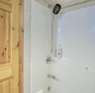 Harvie Heights Apartment | 5 Mins to Banff - Cozy Townhome 2BR&2BATH - Banff Pass Included