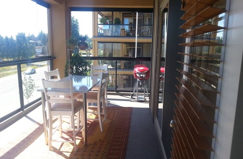 Yorkson Condo | 5 minutes to the Langley Event Center, Freeway, Shopping and Restaurants