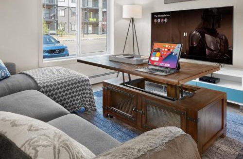 Southwest Edmonton House | 5 STAR Business Luxury Homeshare