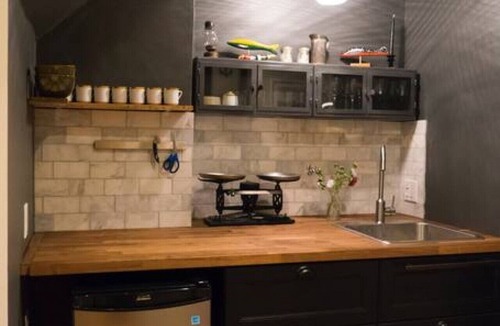 Stratford Apartment | #5 · The Palatial - 1500 sq feet of amazing space.