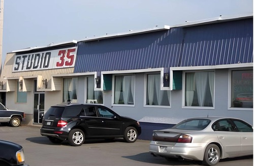Saint-Jean-Sur-Richelieu Hotel | 50 m² Motel ∙ 2 bedrooms ∙ 5 guests
