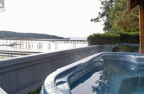 Sooke Bed & Breakfast | 51 m² Bed and breakfast ∙ 2 bedrooms ∙ 4 guests