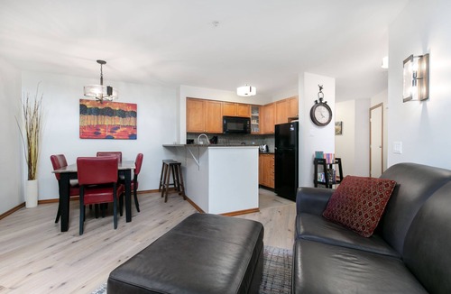 Village North House | 54 Glaciers Reach a 2br with hot tub & pool in Whistler Village