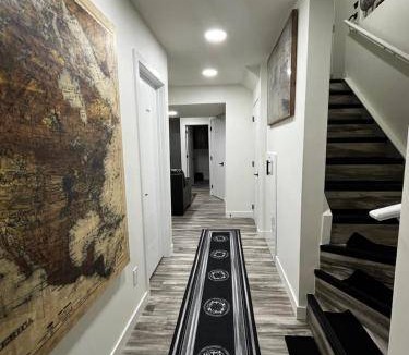 Southwest Edmonton Apartment | 591 m² Apartment ∙ 2 bedrooms ∙ 4 guests