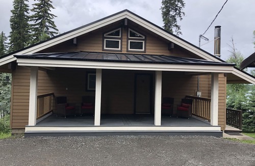 Bridge Lake House | 6 Bedroom Waterfront Home on Bridge Lake
