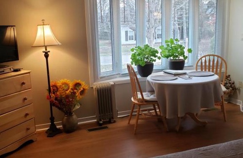 Historic Old Town Bed & Breakfast | 627 on King B&B