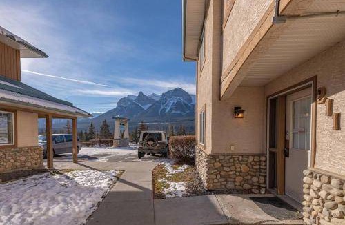 Harvie Heights Apartment | 63 m² Apartment ∙ 2 bedrooms ∙ 8 guests