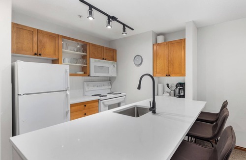 Village North House | 65 Glaciers Reach this 1br home has a hot tub & pool in Whistler Village