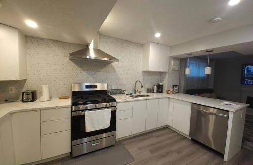 Southwest Edmonton Apartment | 65 m² Apartment ∙ 2 bedrooms ∙ 6 guests