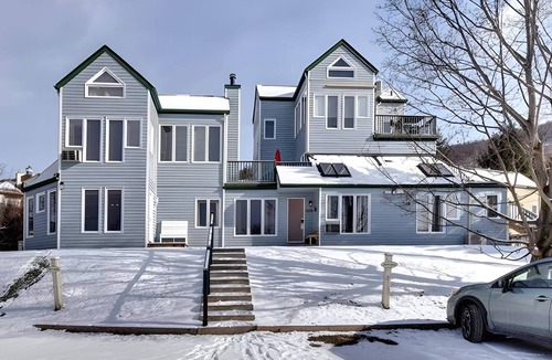 Mont-Tremblant Pedestrian Village Apartment | 70 m² Apartment ∙ 4 guests