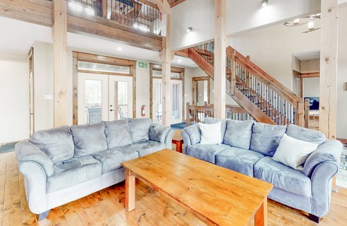 The Blue Mountains Ski Chalet | 725 m² Chalet ∙ 8 bedrooms ∙ 20 guests